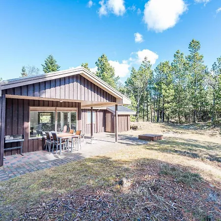 Holiday home Lxxxv *