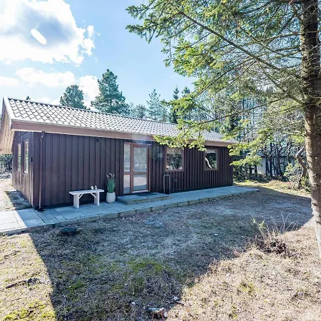 Holiday home Lxxxv